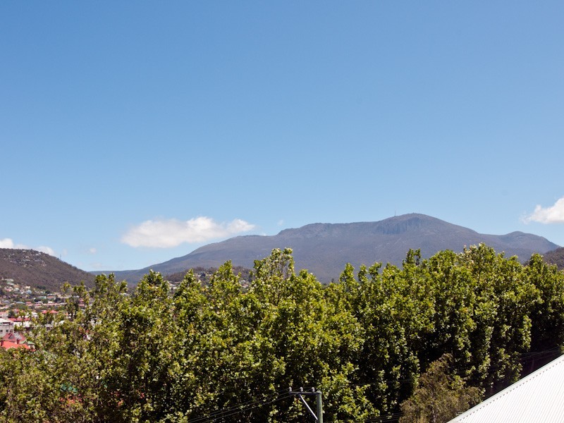 Battery Point TAS 7004