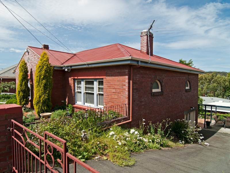 New Town TAS 7008