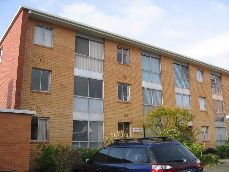 8/22 Runnymede Street, Battery Point TAS 7004