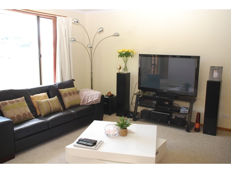 2/53 Pedder Street, New Town TAS 7008