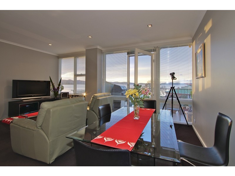 Battery Point TAS 7004