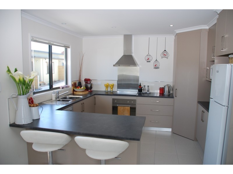 2/8 Chestnut Avenue, Lutana TAS 7009