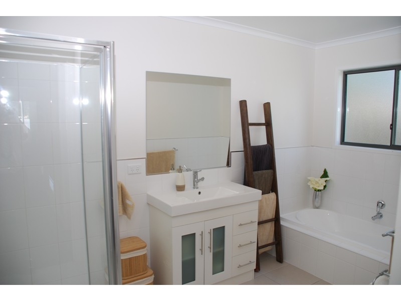 2/8 Chestnut Avenue, Lutana TAS 7009