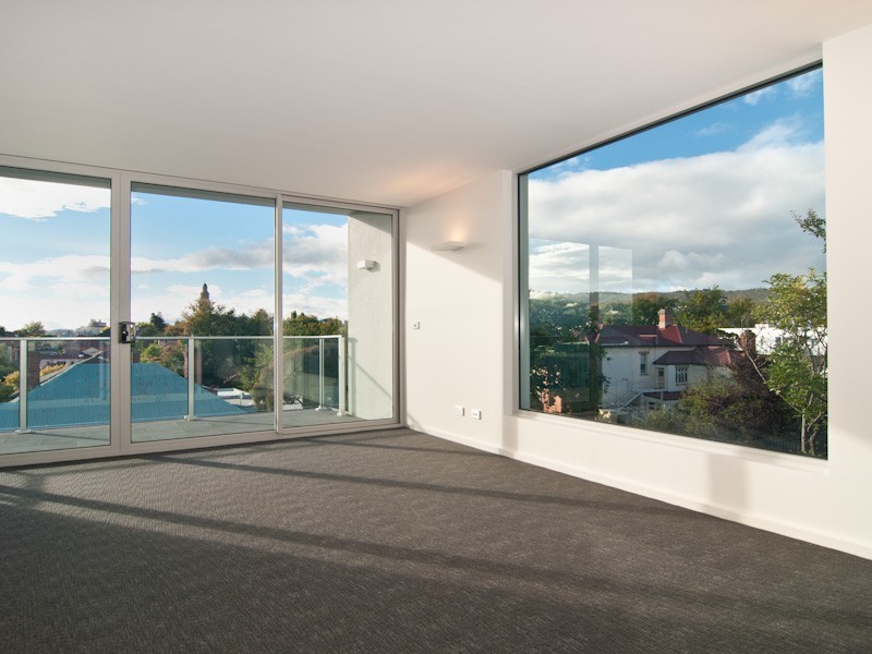 Battery Point TAS 7004