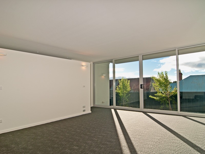 Battery Point TAS 7004