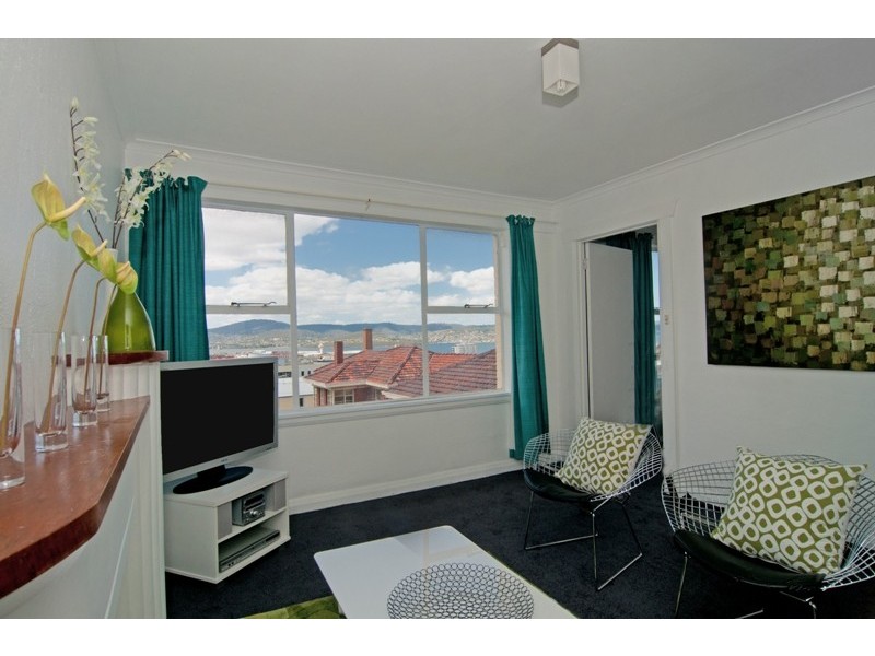 2/4 Ellerslie Road, Battery Point TAS 7004