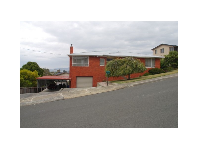 Claremont TAS 7011