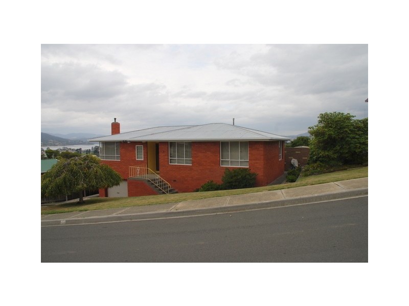 Claremont TAS 7011