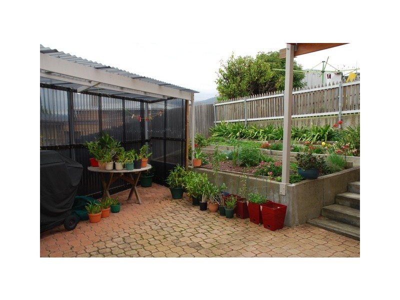 Claremont TAS 7011