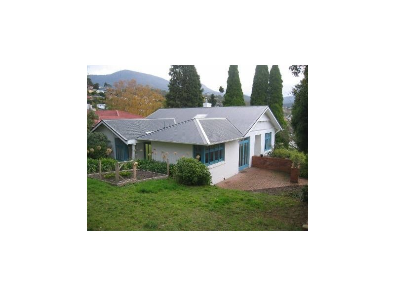 16 Toorak Avenue, Mount Stuart TAS 7000