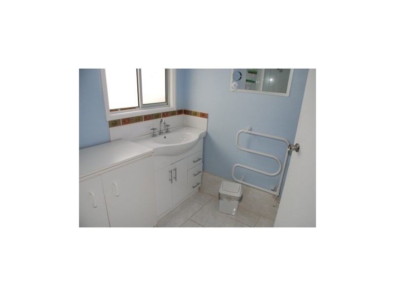 16 Centenary Crescent, Claremont TAS 7011