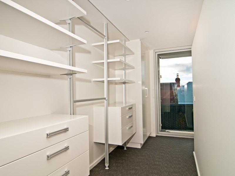 Battery Point TAS 7004