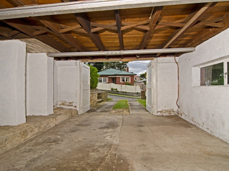 Mount Stuart TAS 7000