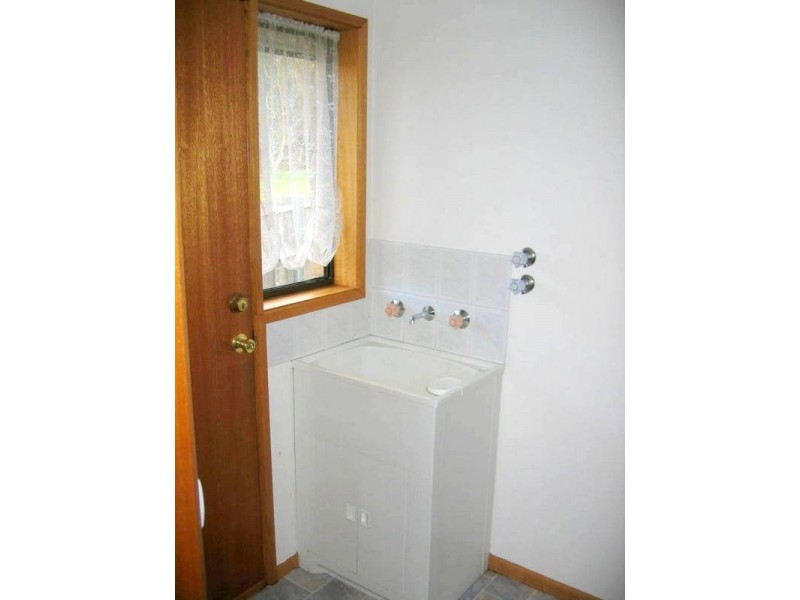 2/15 Godfrey Road, Claremont TAS 7011