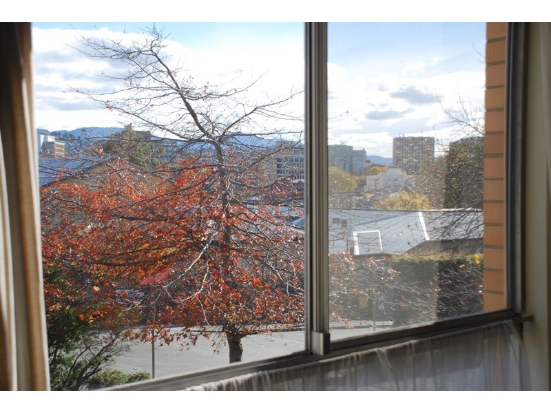 Battery Point TAS 7004