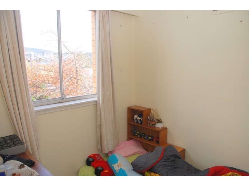 Battery Point TAS 7004