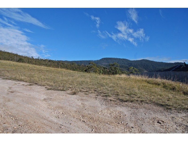 124 Branscombe Road, Claremont TAS 7011
