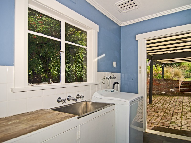 17 Valley Street, West Hobart TAS 7000