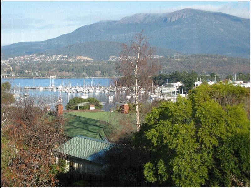 Lindisfarne TAS 7015