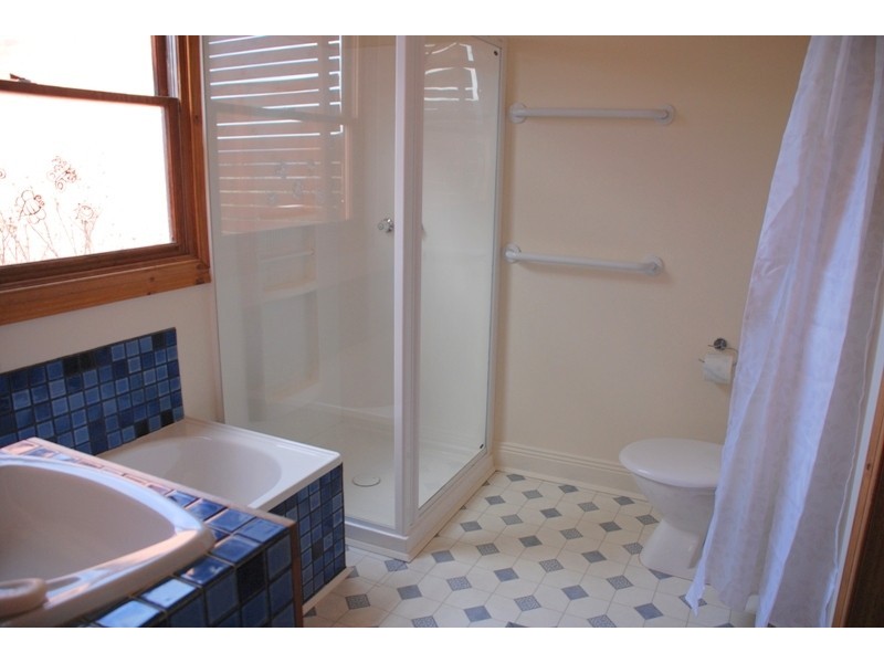 16 Bonnington Road, West Hobart TAS 7000