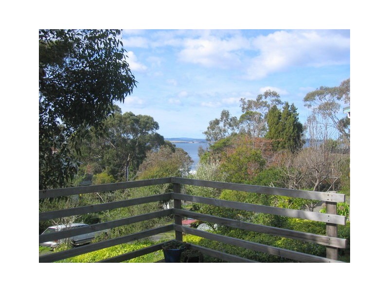 1/17a Hinsby Road, Taroona TAS 7053