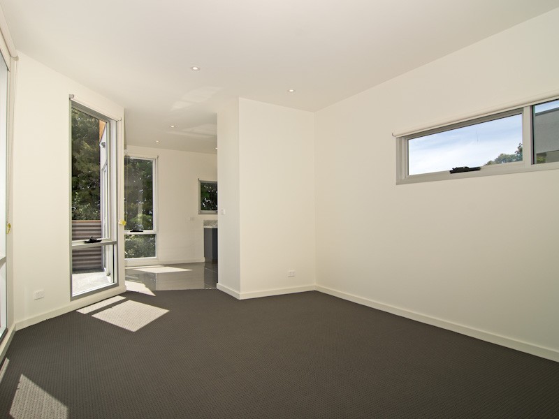 3/245 Churchill Avenue, Sandy Bay TAS 7005