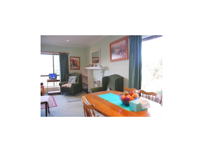 2/10 Firth Road, Lenah Valley TAS 7008