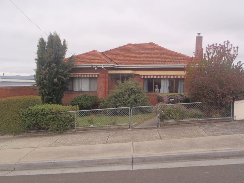 8 Pottery Road, Lenah Valley TAS 7008