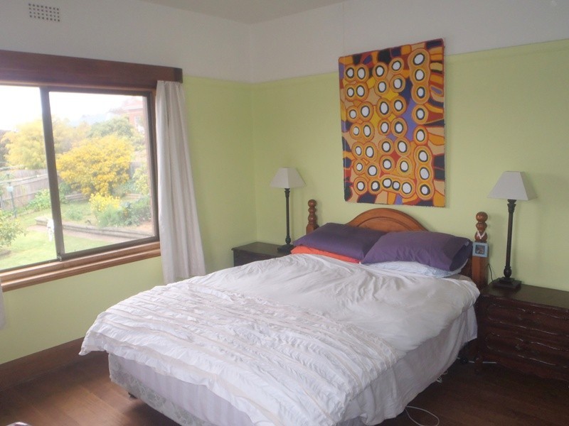 8 Pottery Road, Lenah Valley TAS 7008