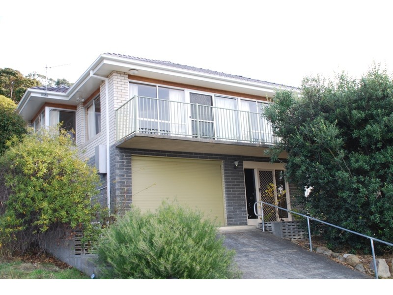 4 Kirval Court, West Hobart TAS 7000