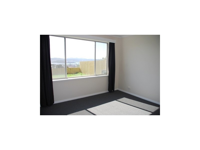 2/7 Kirval Court, West Hobart TAS 7000