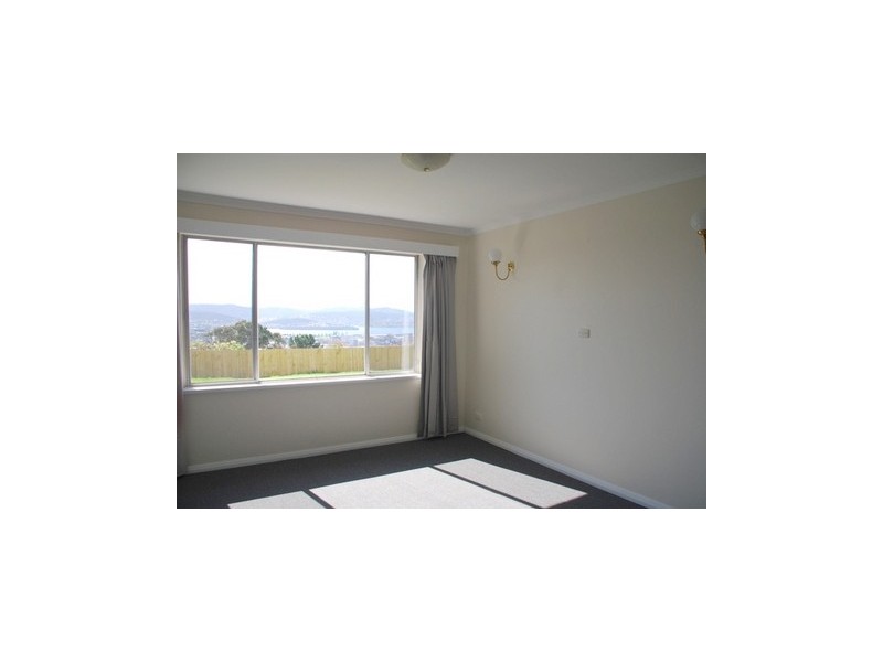 2/7 Kirval Court, West Hobart TAS 7000