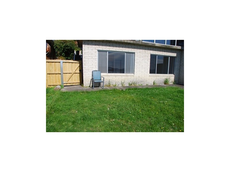 2/7 Kirval Court, West Hobart TAS 7000