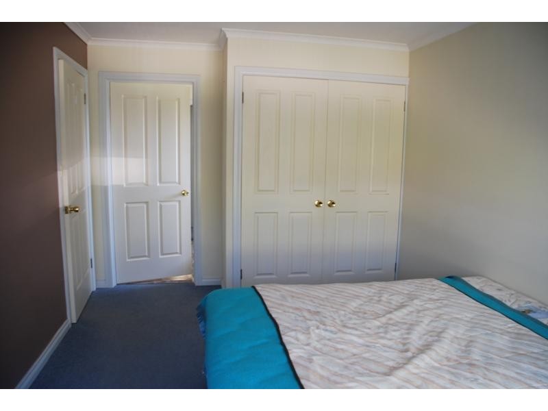 2/83a Clinton Road, Geilston Bay TAS 7015