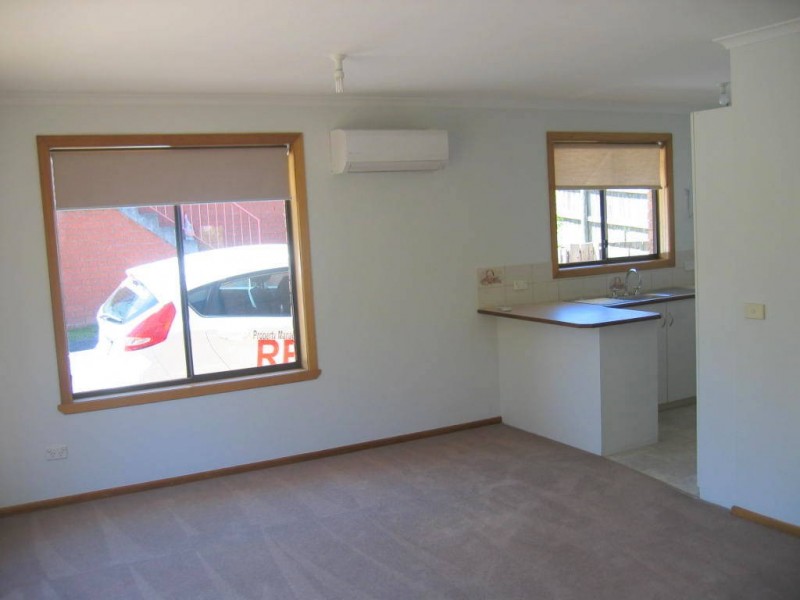 1/88a Hilton Road, Claremont TAS 7011