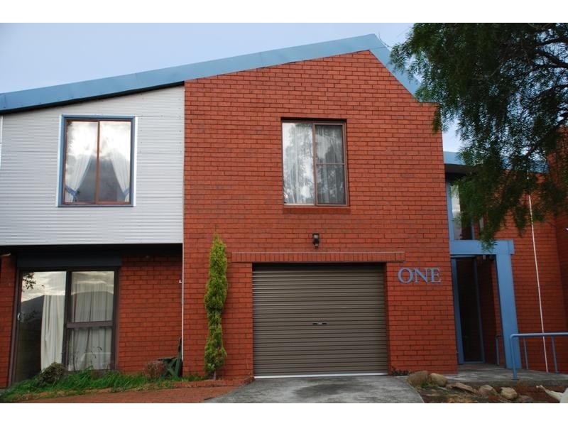 1 Castlereagh Court, Lenah Valley TAS 7008