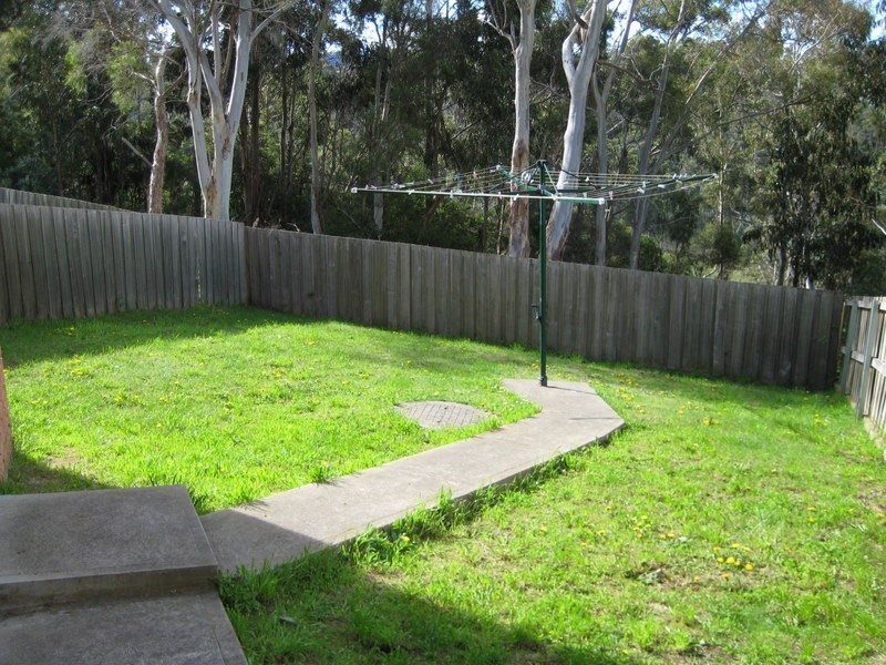 1/23 Firth Road, Lenah Valley TAS 7008