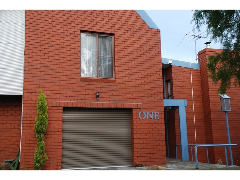 1 Castlereagh Court, Lenah Valley TAS 7008