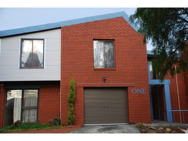 1 Castlereagh Court, Lenah Valley TAS 7008