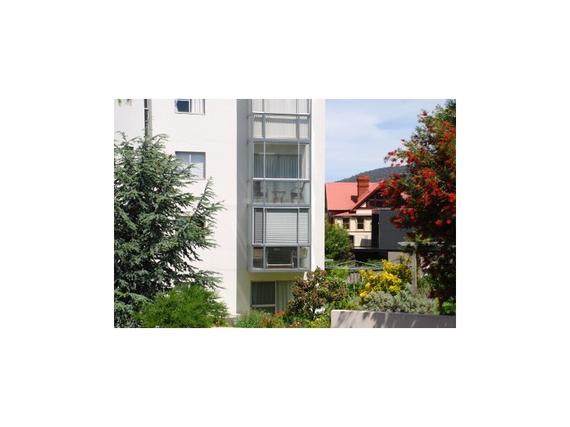 Battery Point TAS 7004