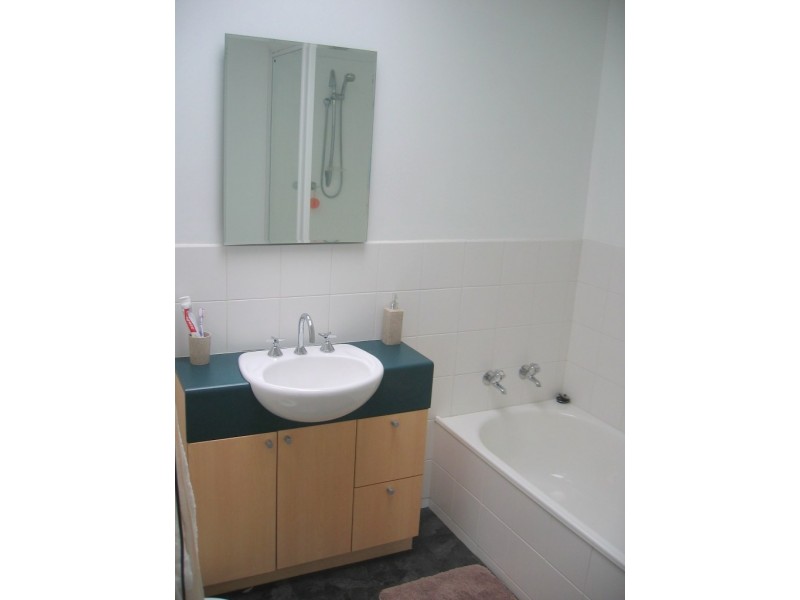 2-3 Kurrewa Court, Bellerive TAS 7018
