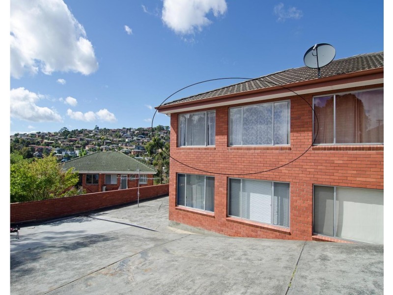 3/8 Wallace Avenue, Lenah Valley TAS 7008
