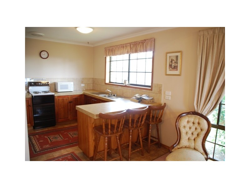 2/74 GIRRABONG ROAD, Lenah Valley TAS 7008