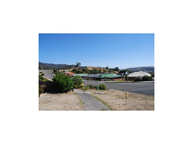 122 Branscombe Road, Claremont TAS 7011