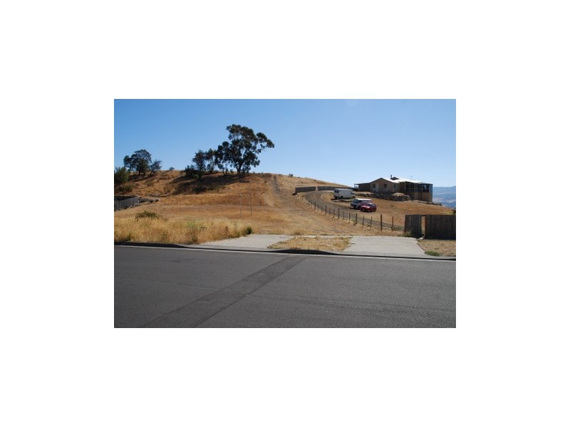 122 Branscombe Road, Claremont TAS 7011