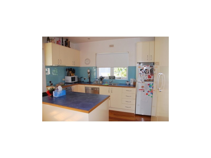 110 Gordons Hill Road, Lindisfarne TAS 7015