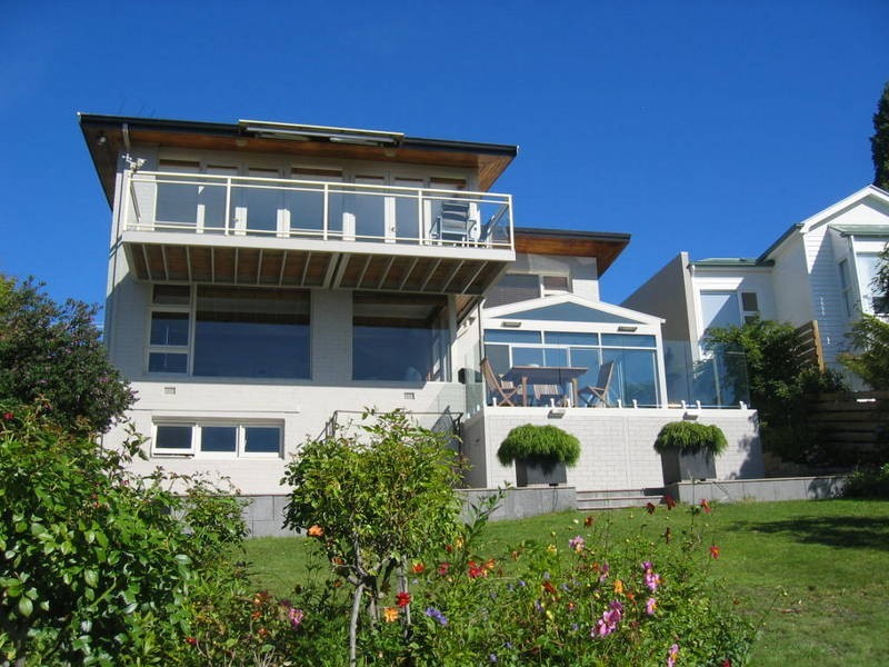 4 Vantona Road, Sandy Bay TAS 7005