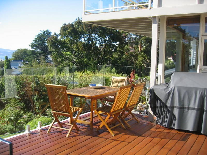 4 Vantona Road, Sandy Bay TAS 7005