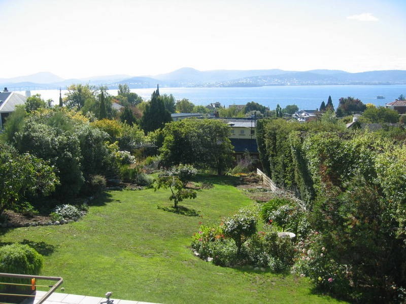 4 Vantona Road, Sandy Bay TAS 7005