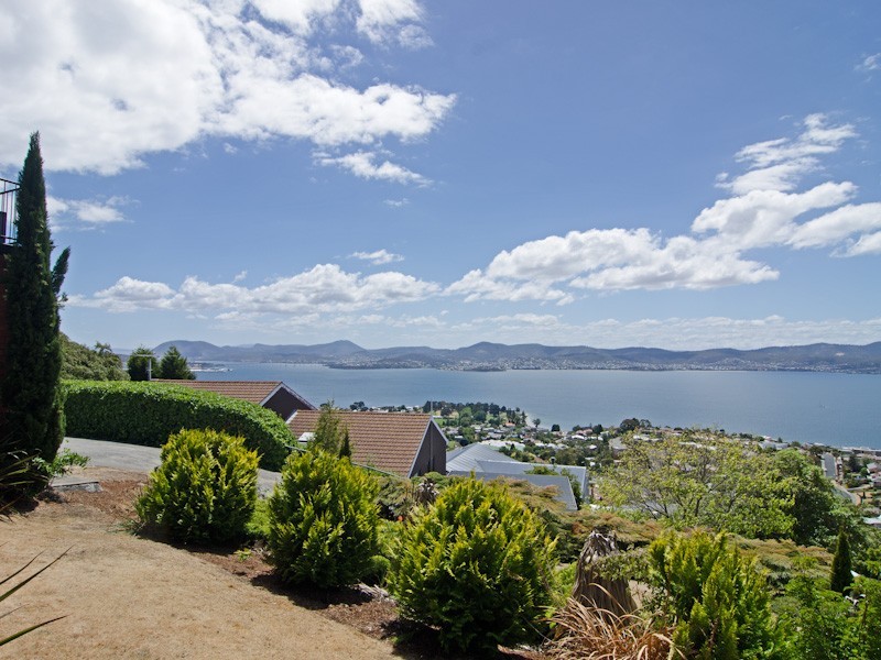 11 Kingsley Avenue, Sandy Bay TAS 7005